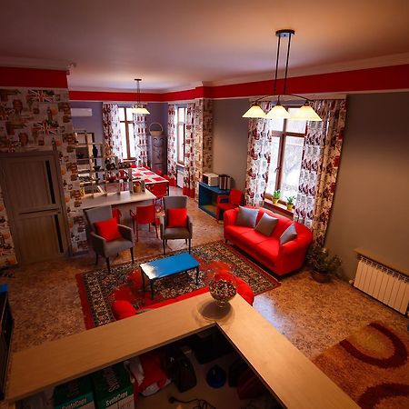 Mountain Road Hostel Алмати Екстер'єр фото